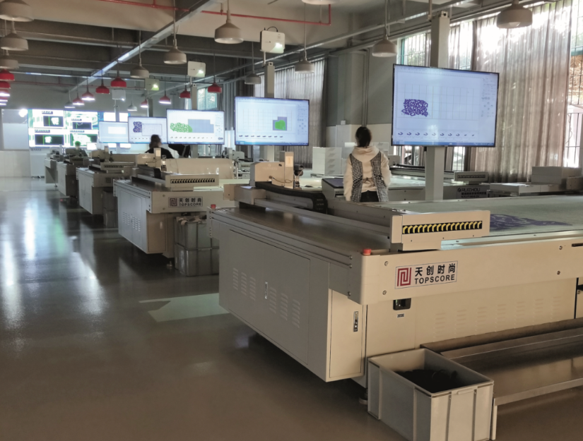 Automatic Cloth Cutting Machine