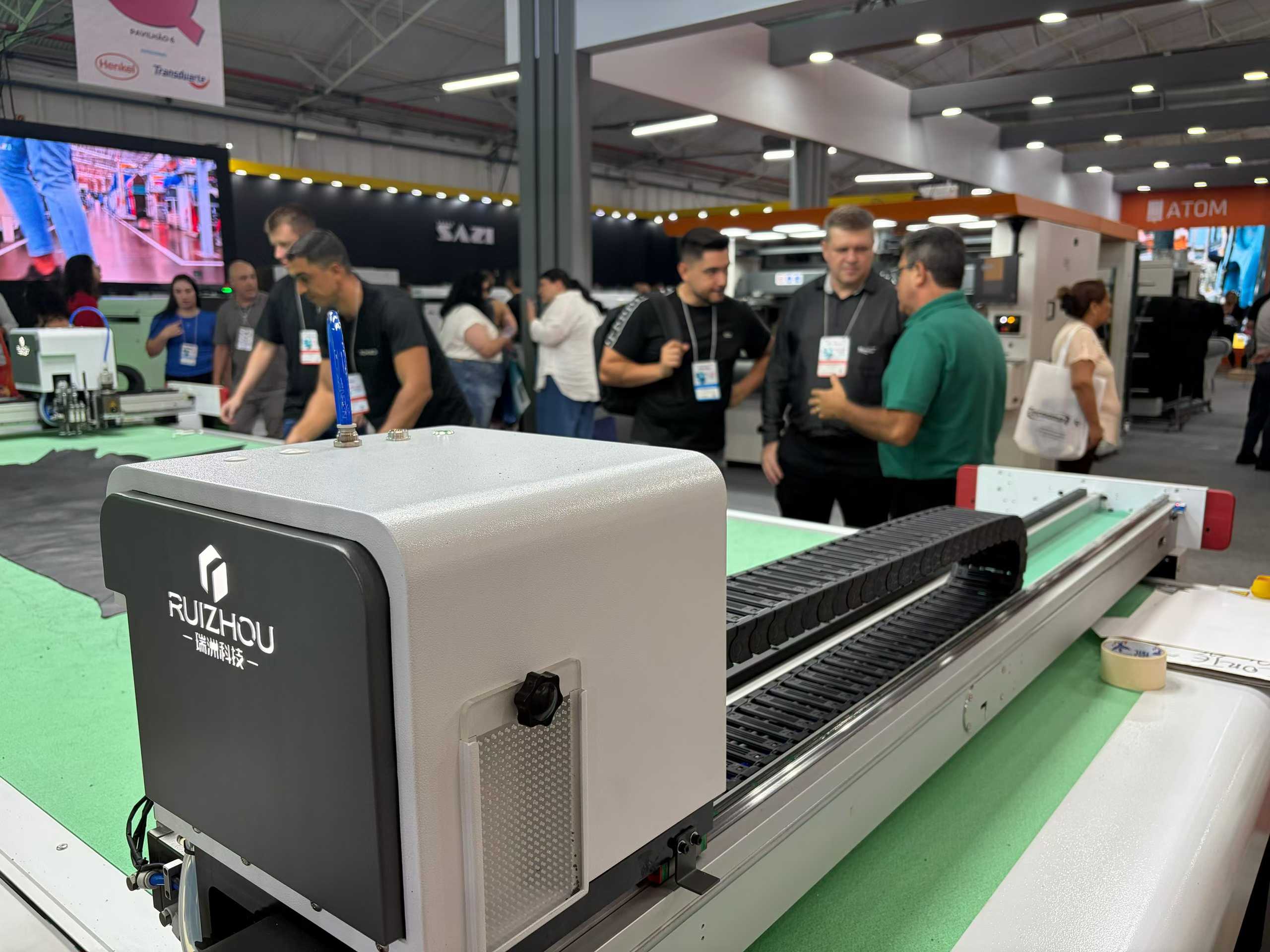 High Precision Shoe Cutting Machine