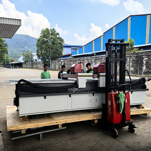 From Skilled Labor to Smart Manufacturing: AI-Powered CNC Cutting Machines Redefine Suit Production