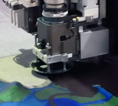 automatic leather cutting machine