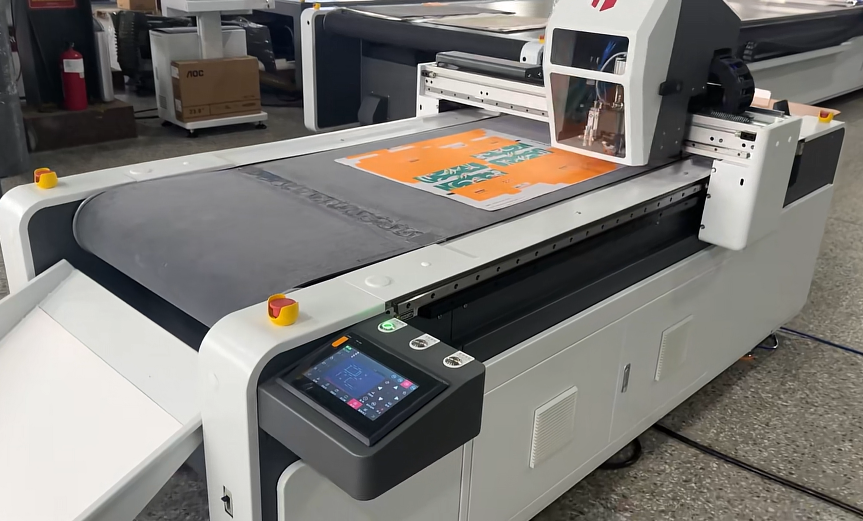 Automatic CNC Cutting Machine for Packaging Automatic CNC Cutting Machine for Packaging