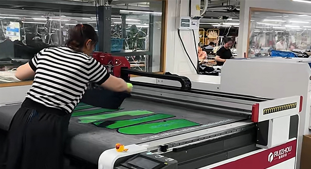 CNC fabric cutting machine
