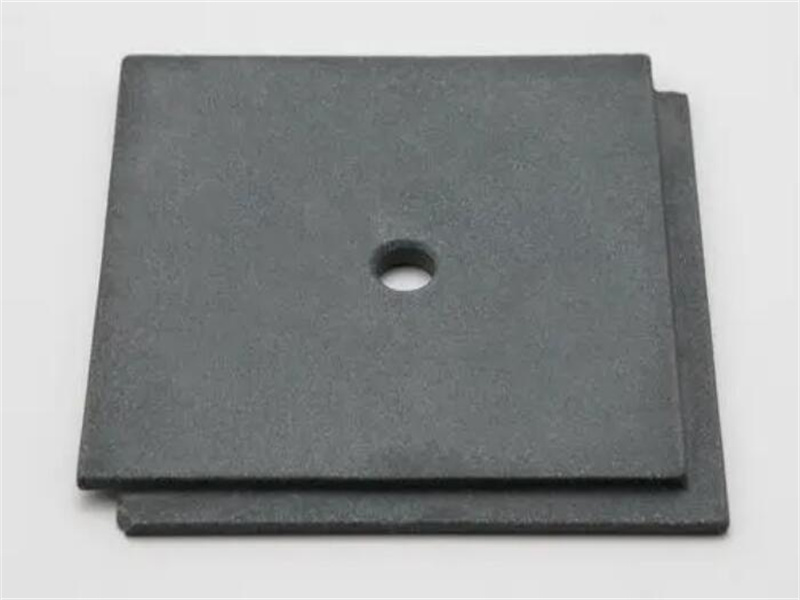 Recrystallized silicon carbide plate