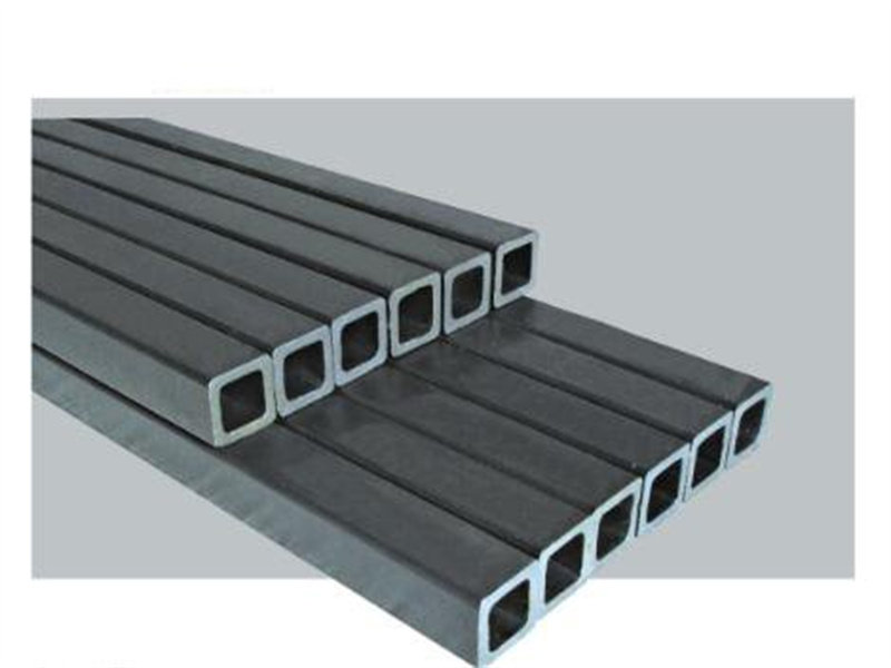 Silicon carbide beam