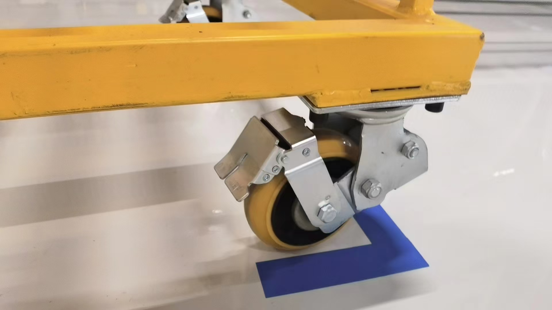 Heavy Duty Casters Heavy Duty Casters
