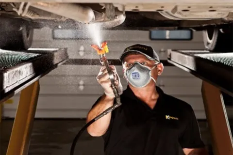 Melindungi Alat Ganti Auto dengan Semburan Elektrostatik Minyak Anti Karat