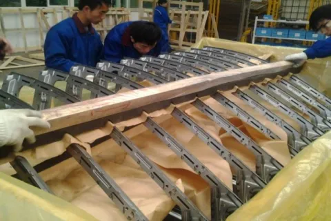 Piezas CKD exportadas a Europa con carcasa antioxidante