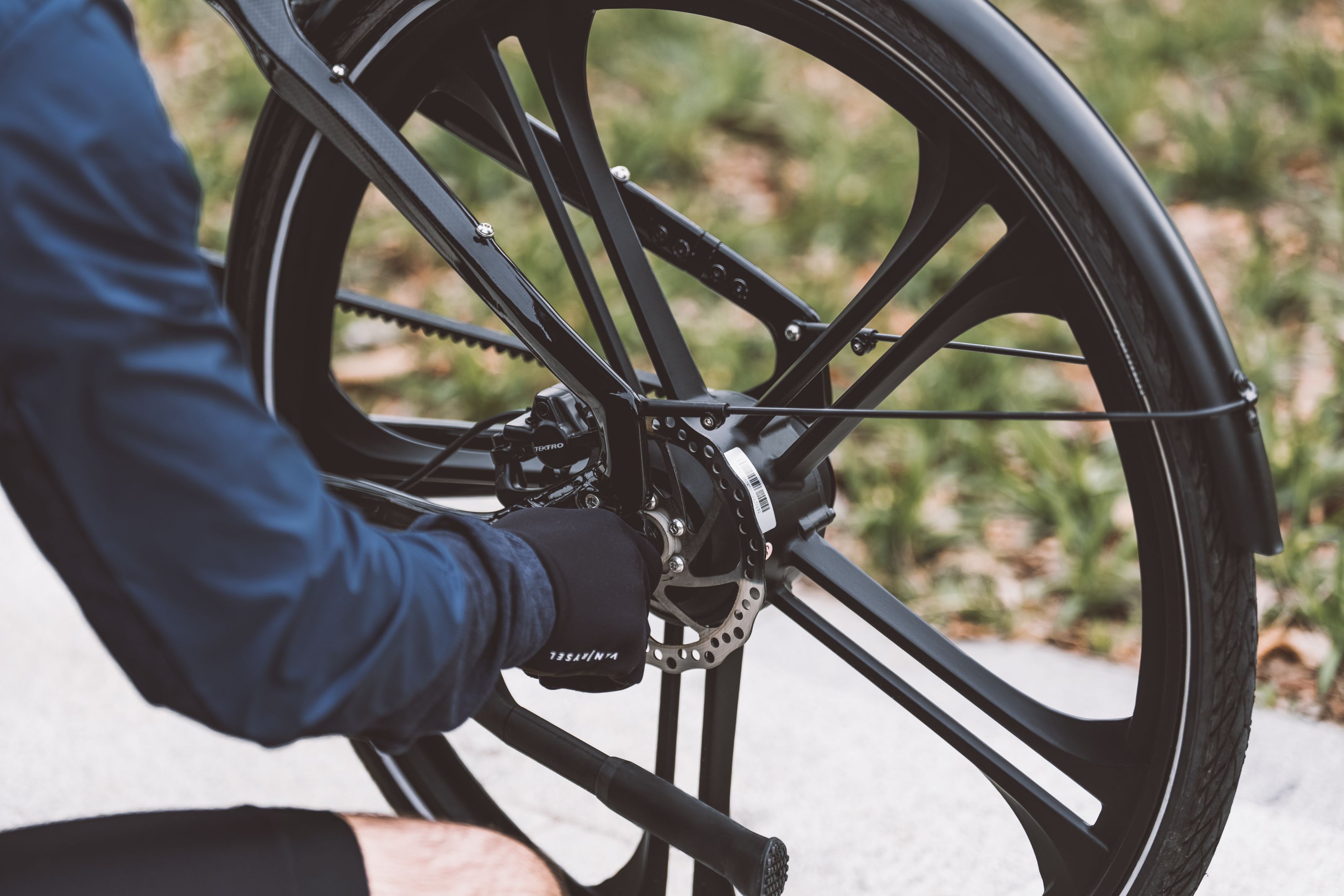 Can Carbon Wheels Be Repaired? A Guide to Damage, Safety, and Repair Options