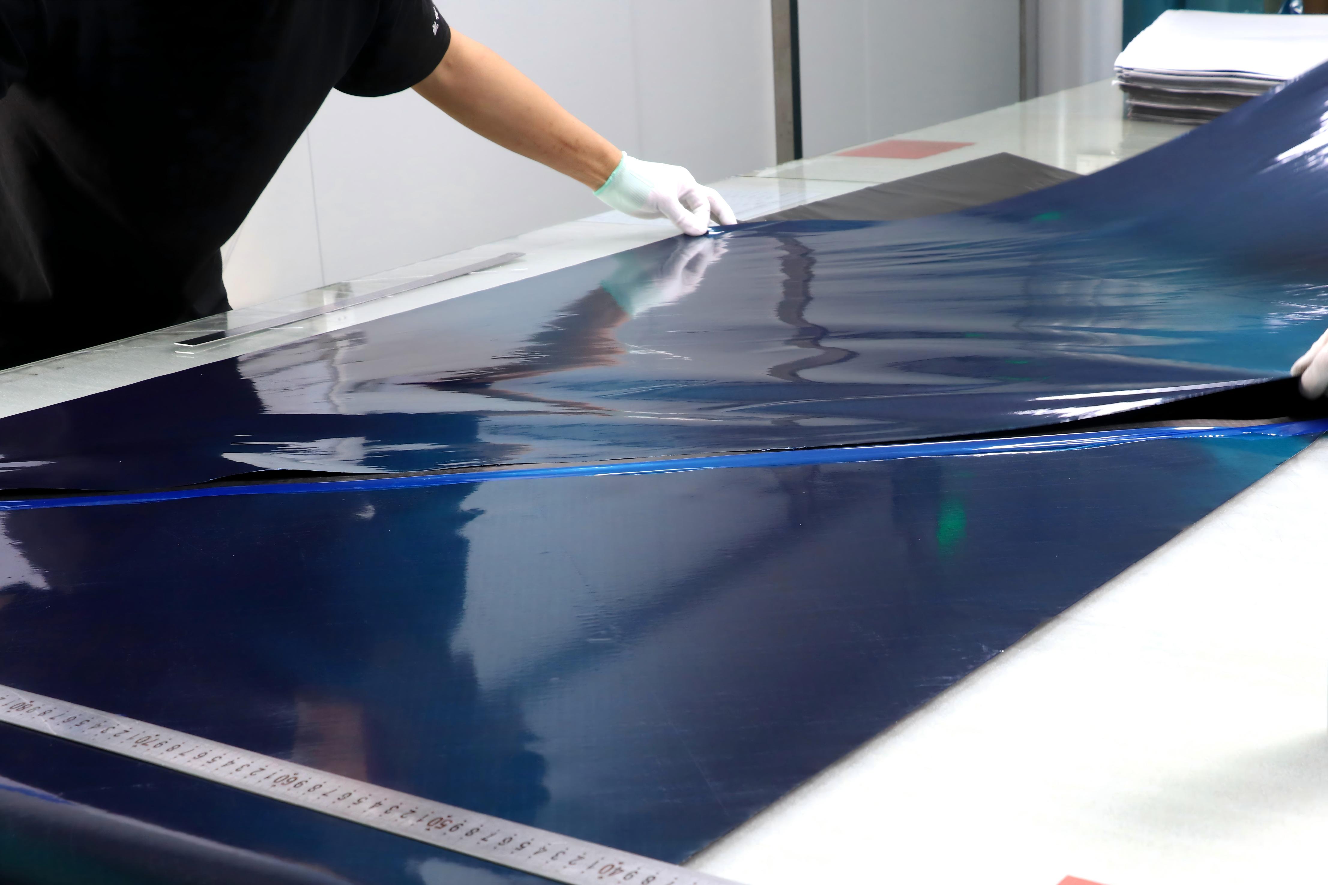 Precision Ply Cutting and Layering for 32 inch carbon gravel rim
