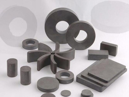 ¿Cómo se fabrican los imanes de ferrita?