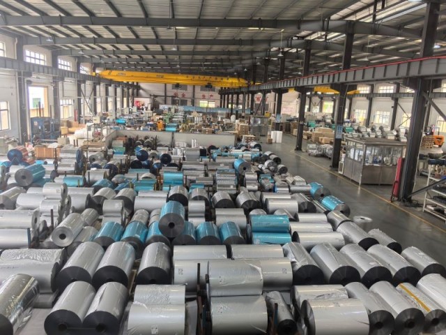 فحص المواد.