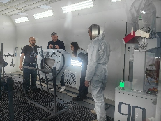 AI auto body spray robot