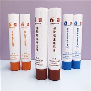 plastic squeeze soft tube for medical use