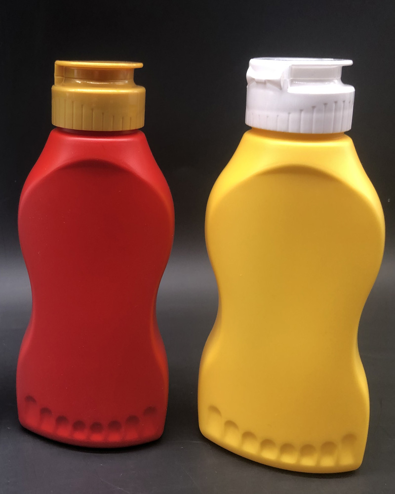 plastic dispenser bottle for condiments