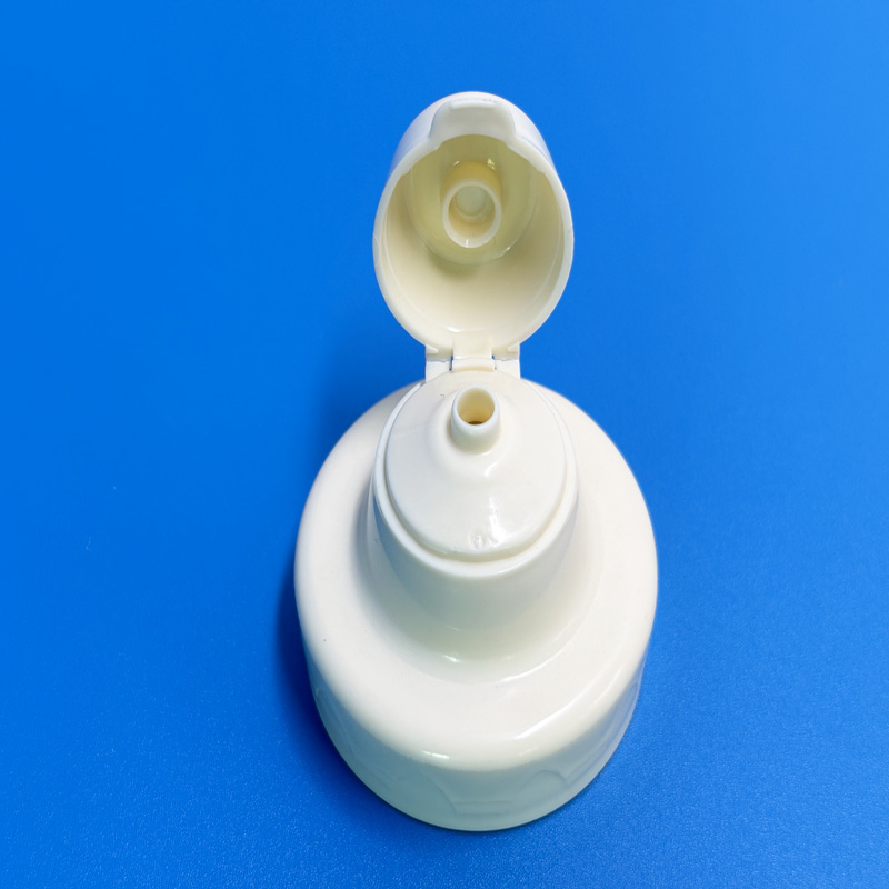 Plastic flip top cap for PE bottle