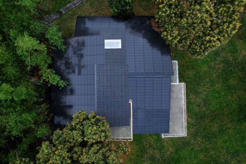 solar tagsten VS solpaneler | Størrelse VS Power