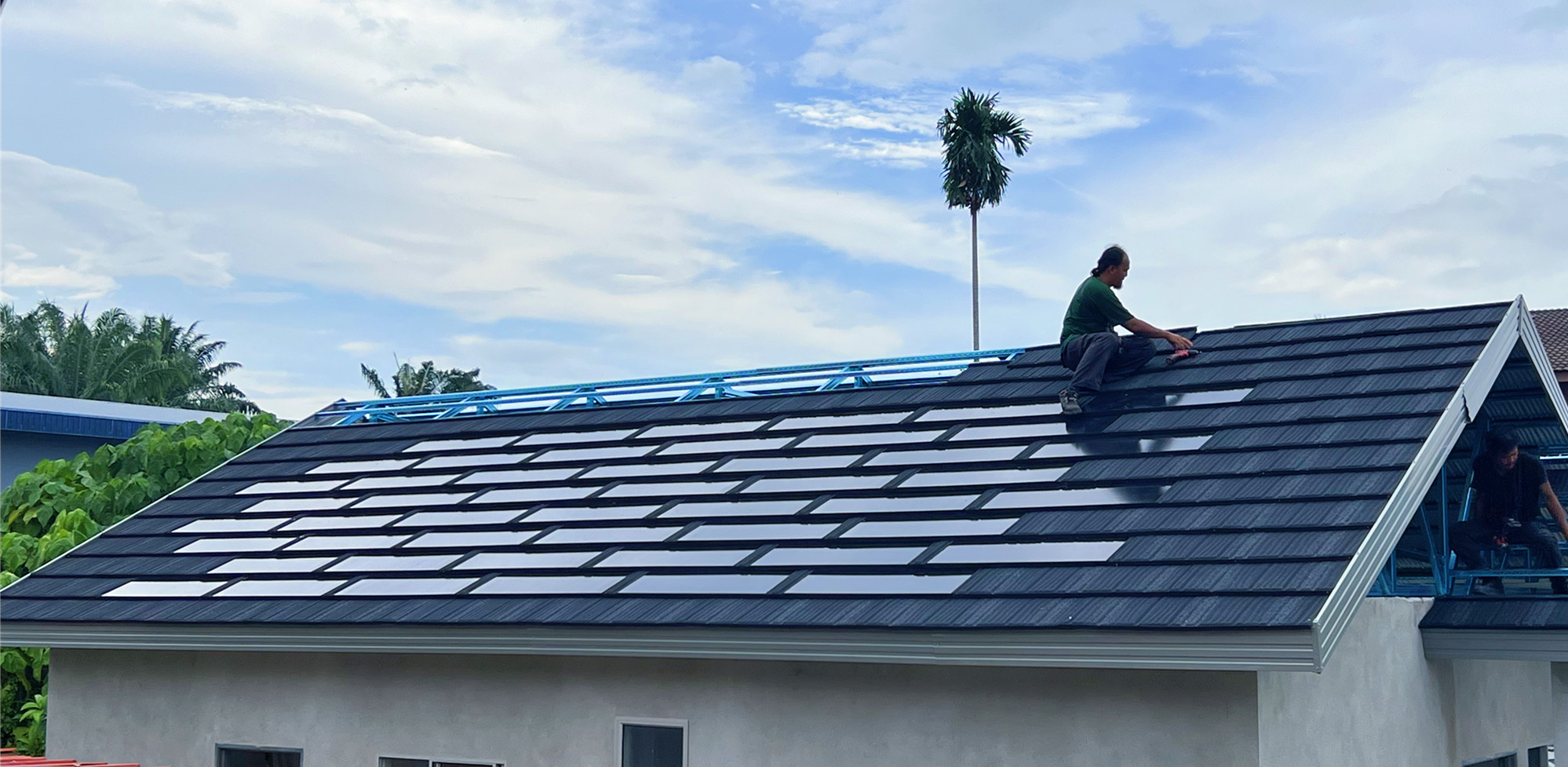 solar roof tile