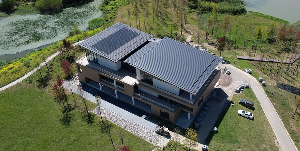 solar roof tiles