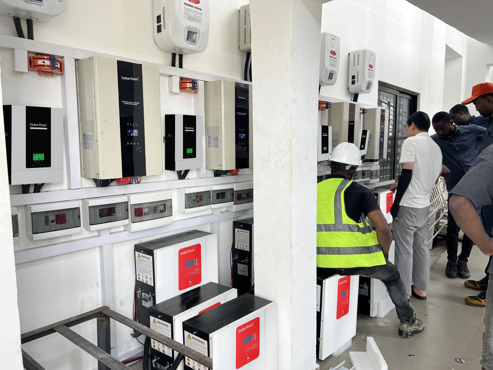 different types of solar inverters