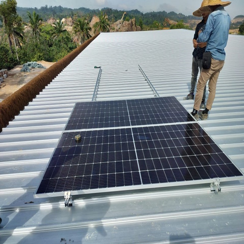 Benefits of installing solar panels for office buildings