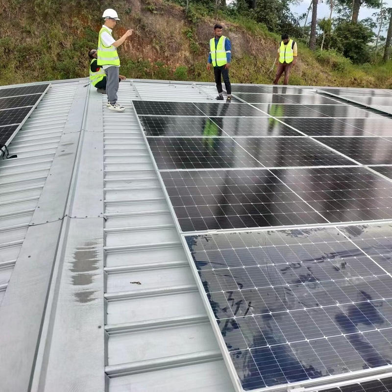 Can you install solar panels by yourself? Can you install solar panels by yourself?