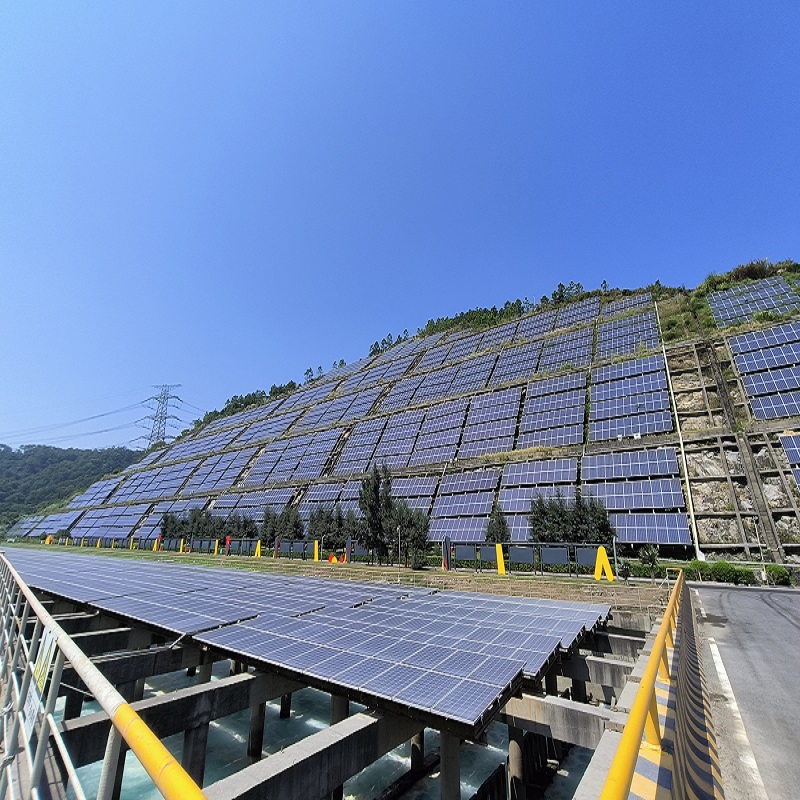 How much energy can a solar panel generate?