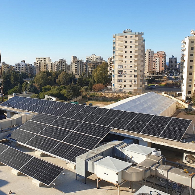 How do solar panels work on a house? How do solar panels work on a house?