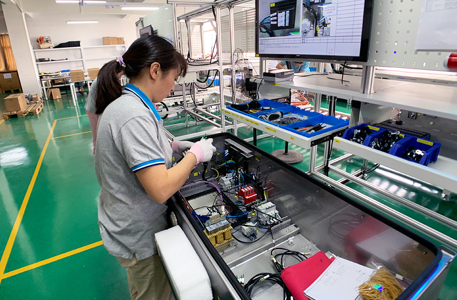 Solar lithium battery