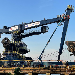 Ausrüstung für das Entladen verschiedener Materialien im Hafen