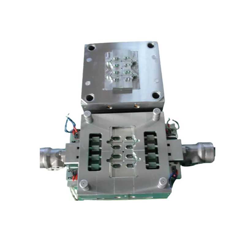 Electronic component injection mold