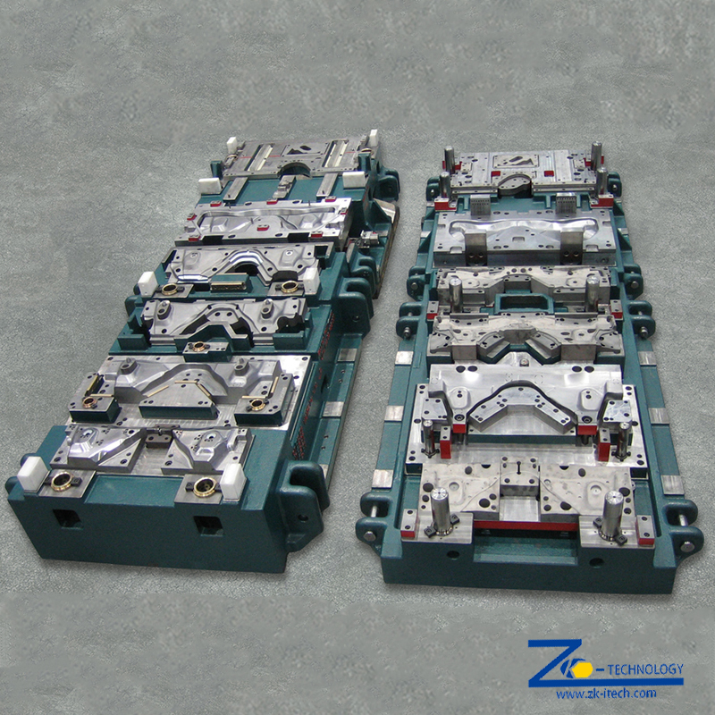 Die Penekan Progresif Berbilang stesen