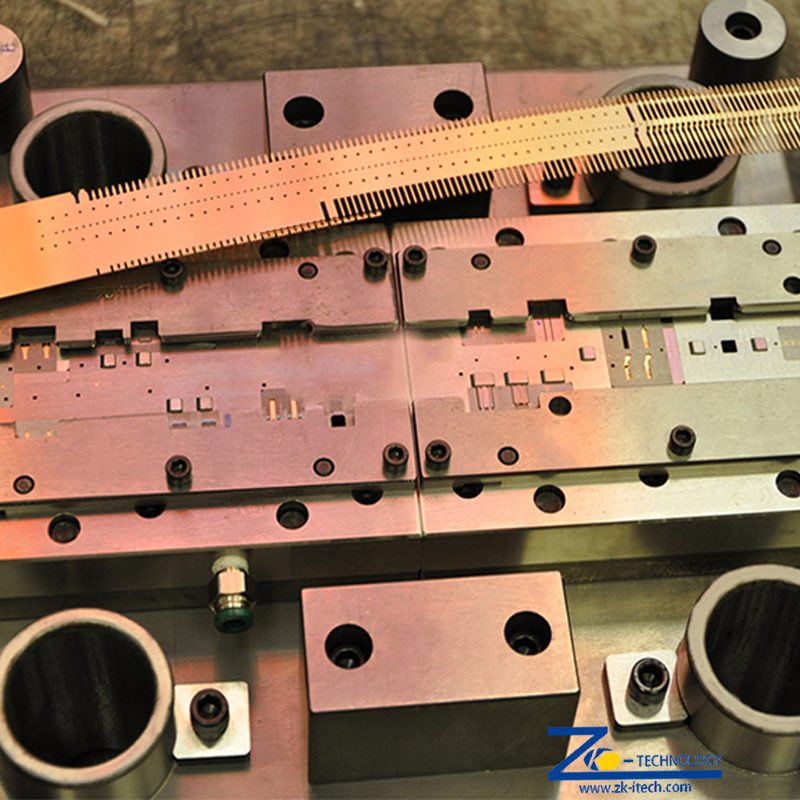 Die Stamping Progresif Ketepatan