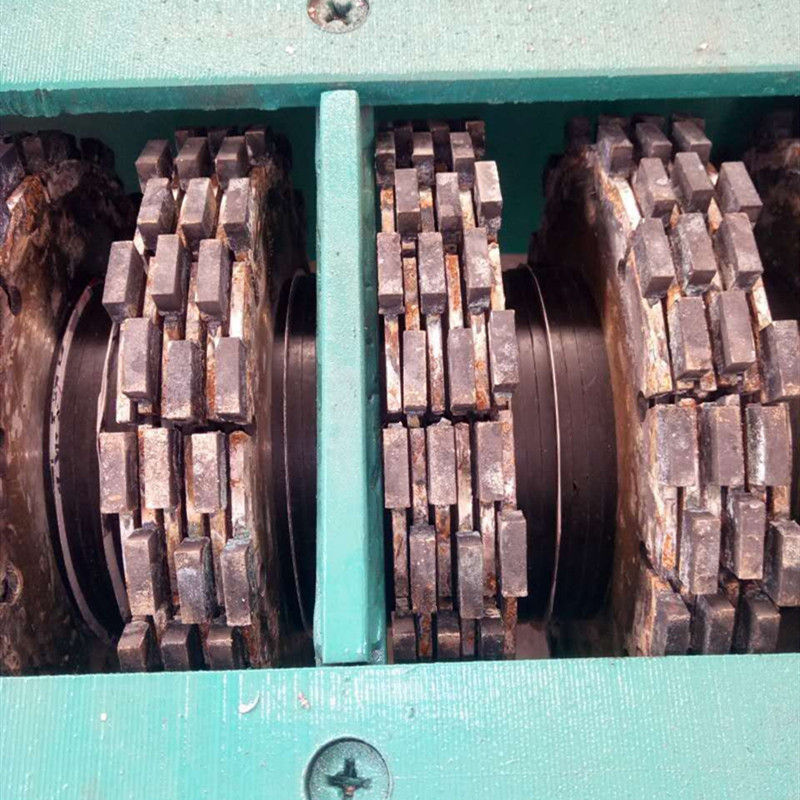 Аутоматска машина за извлачење жице у равнини