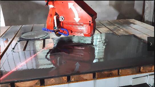 Sierra de puente para piedra monobloque CNC de cinco ejes con sistema italiano