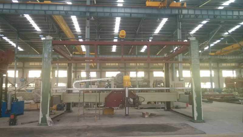 Máquina de corte horizontal de mármore com pilares de pórtico
