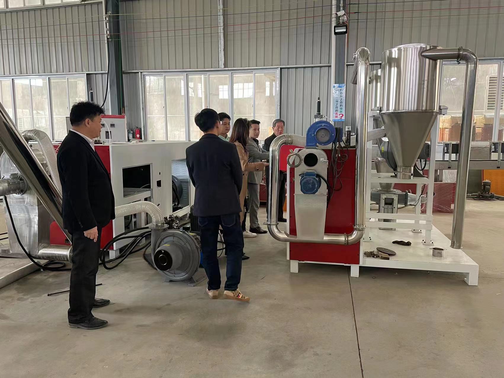 Sinsanda Showcases Non-Temperature Pellet Machine That Recycles Ocean Plastic