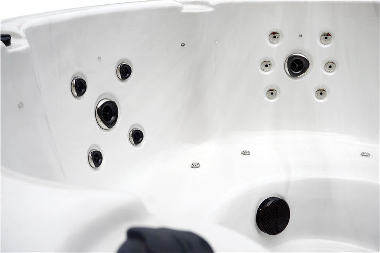Vanjski jacuzzi okrugli jacuzzi 200x200 s 5 sjedala