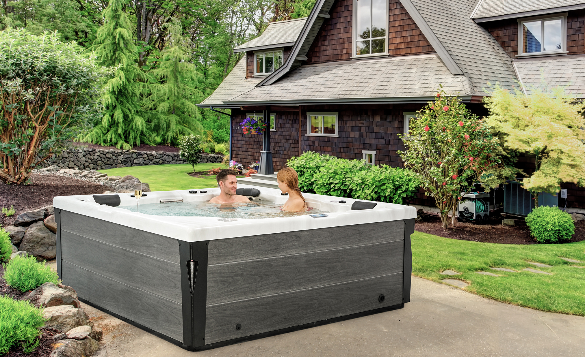 outdoor hot bathtub