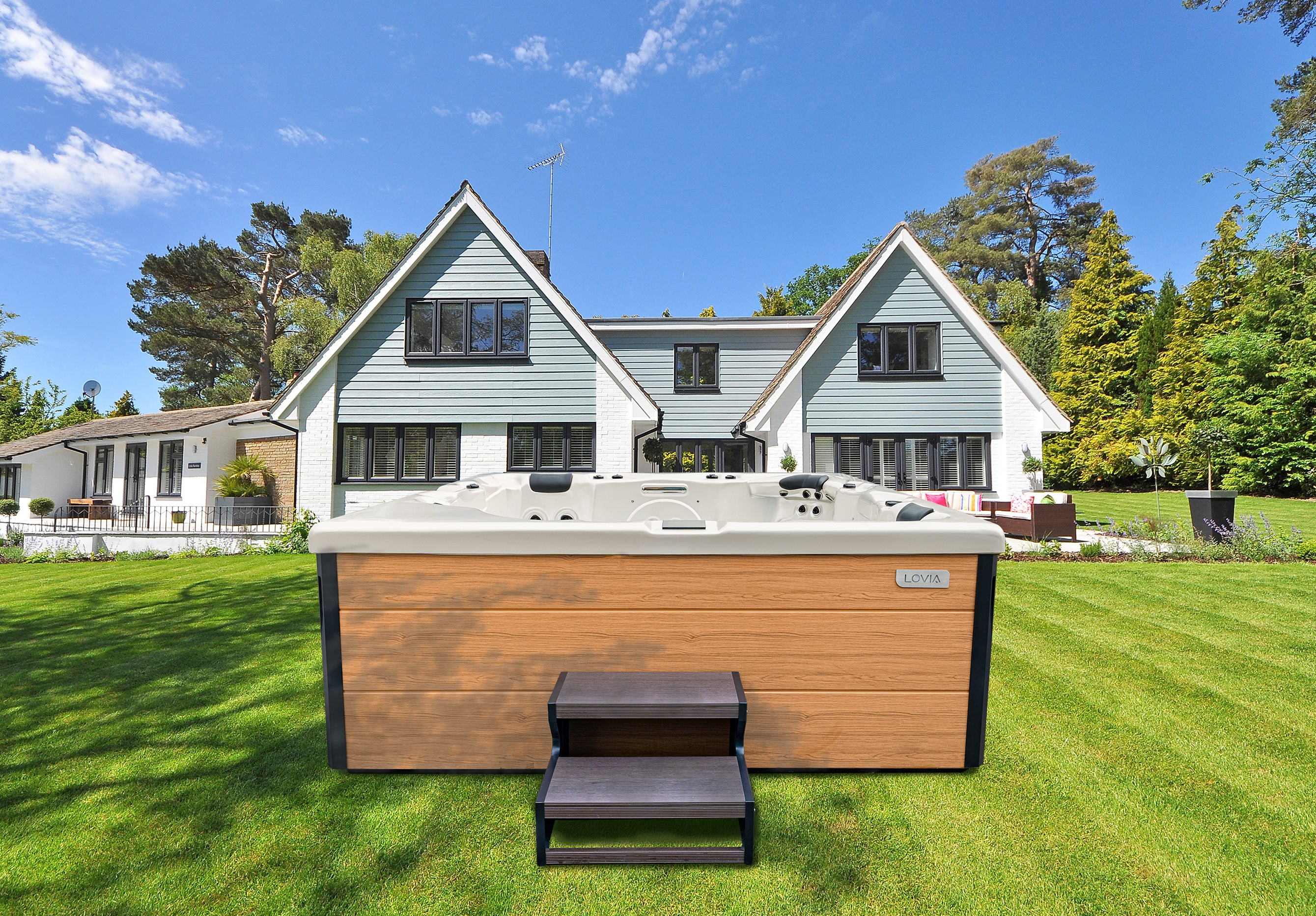 hot water tub outdoor