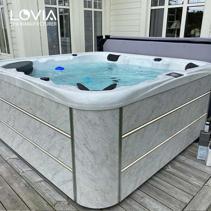 freestanding hot tub