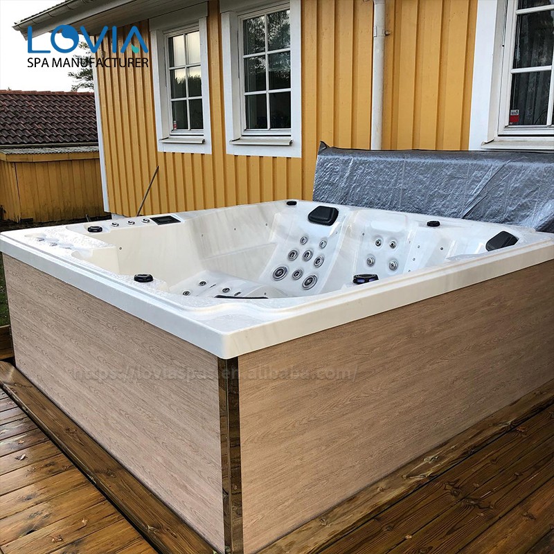 add chlorine to a hot tub