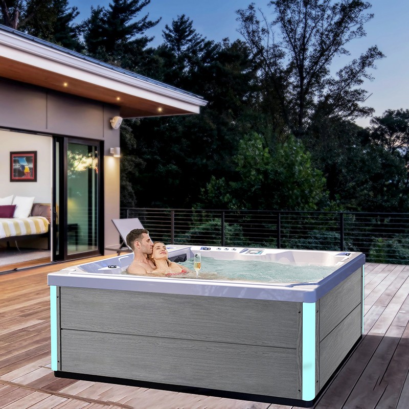 outdoor hot bathtub