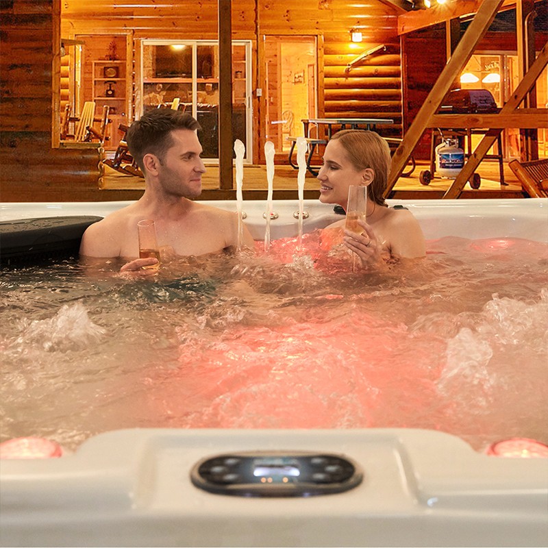 Hot water tub