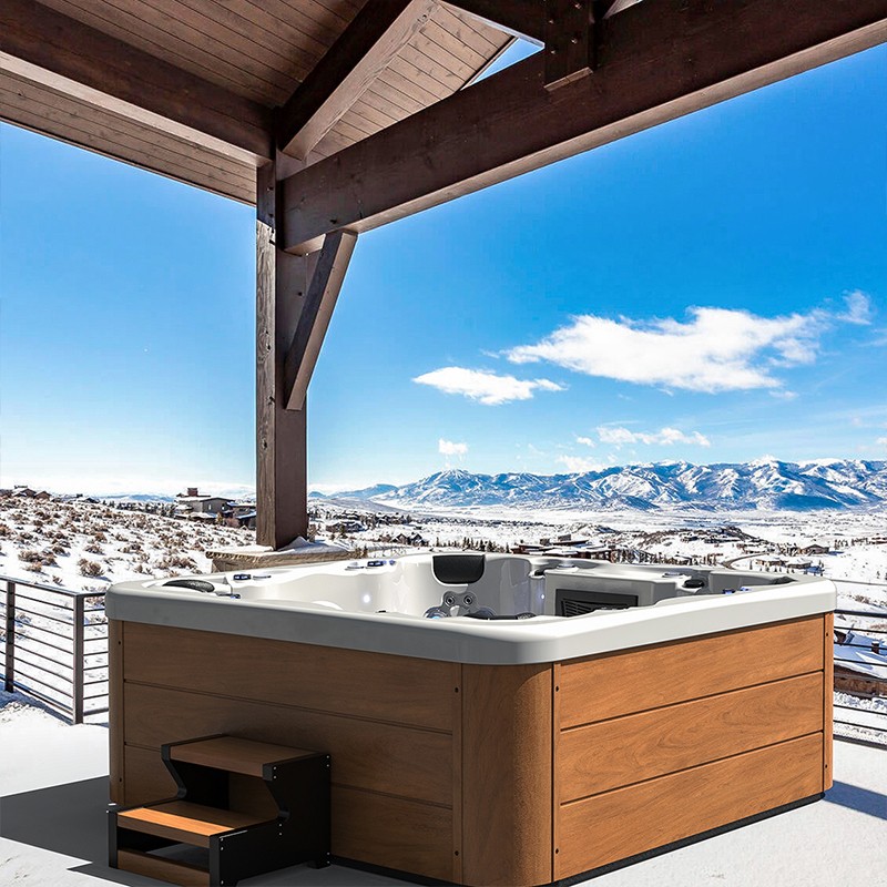 outdoor hot tub