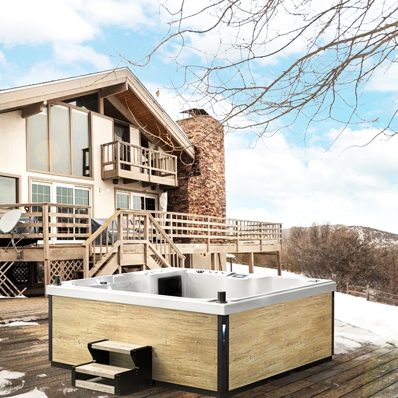 outdoor hot bathtub