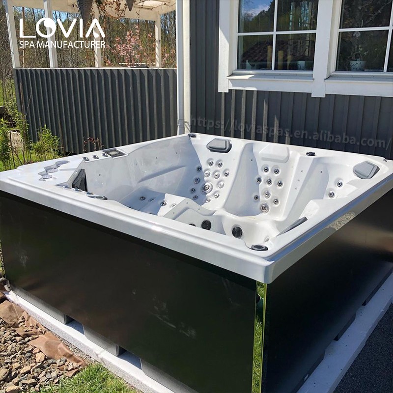 freestanding hot tub