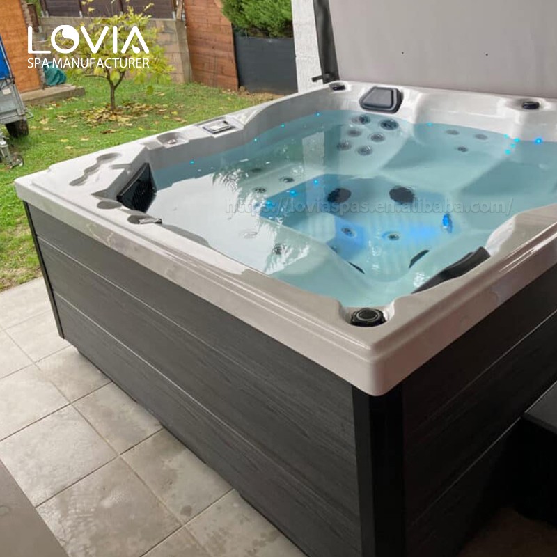 hot tub manufacturers