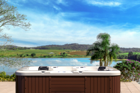 Kann eine Outdoor Whirlpool Badewanne auf Betonpflaster gestellt werden?