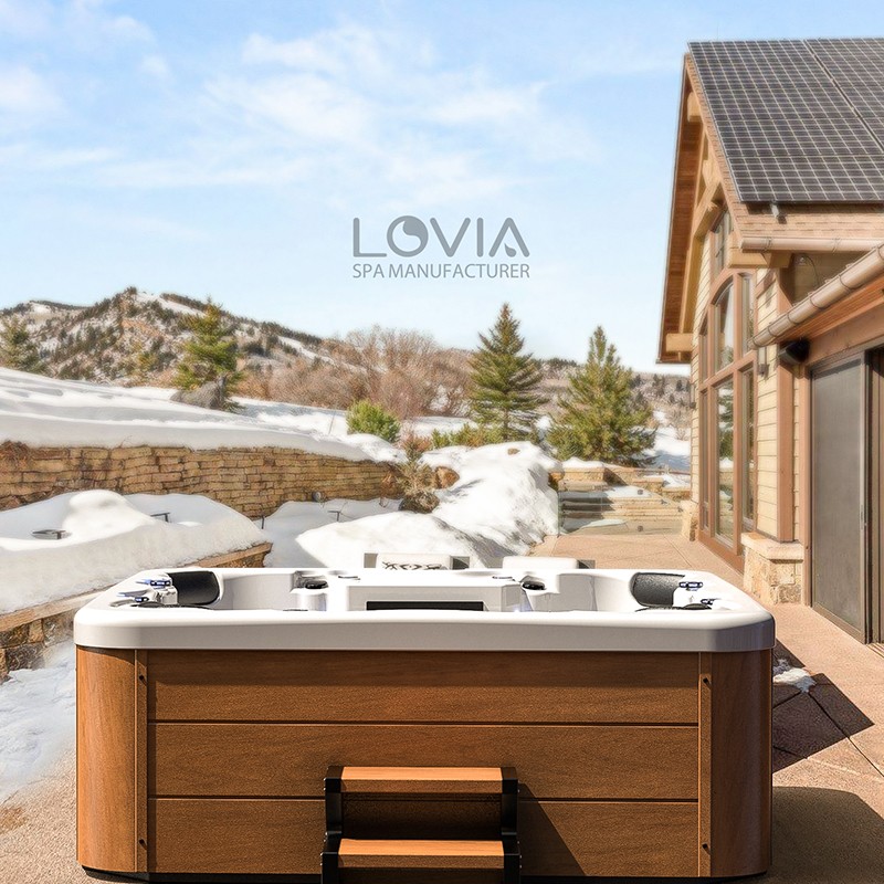 outdoor spa jacuzzi tub