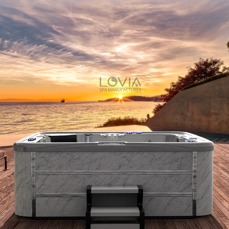 outdoor whirlpool hot tub